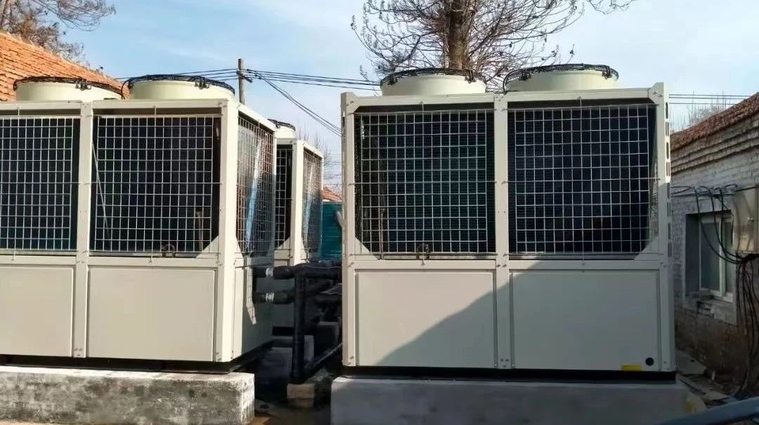 花卉大棚冬季采用水源熱泵供暖，使蝴蝶蘭達(dá)到最適宜生長的溫度